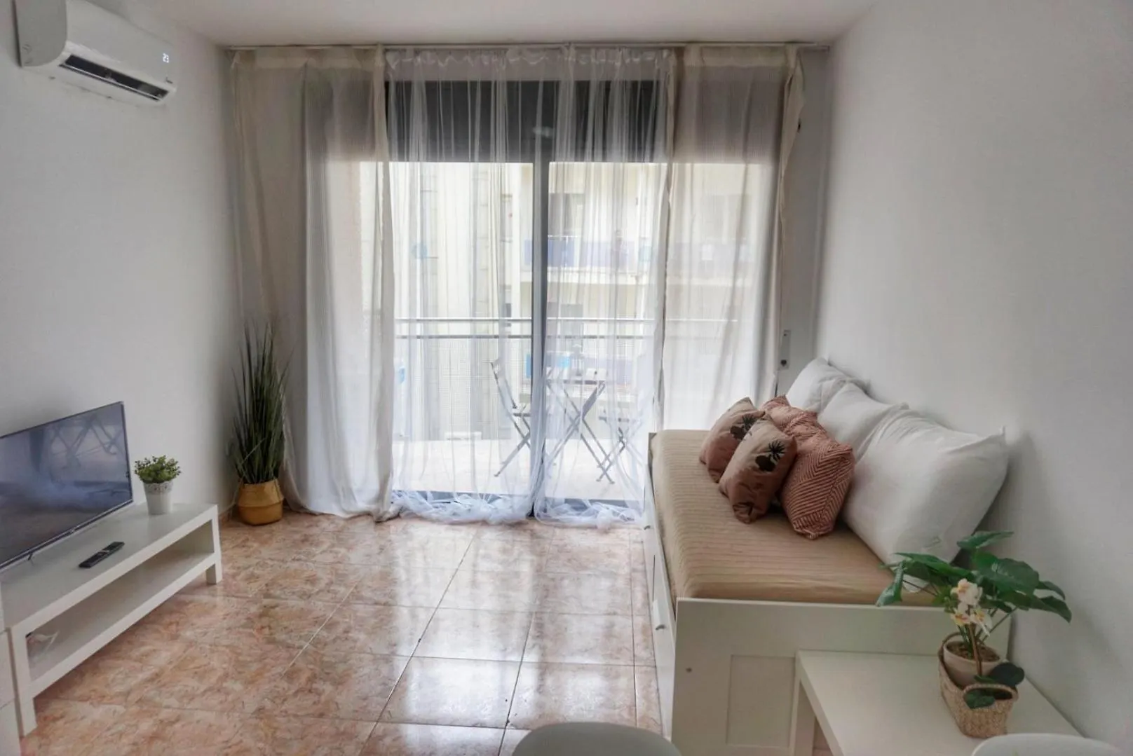 Cbn Apartments Lloret de Mar 0*,